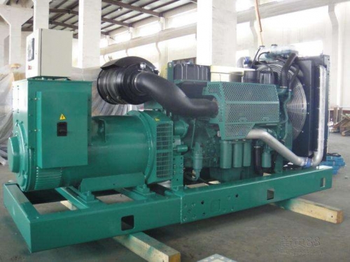 洛宁便携静音：租赁无声发电机组，便携式解决能源需求